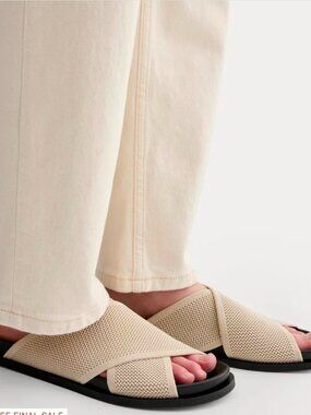 Everlane ReKnit Form Crossover Sandals Women's Size 9 Sand New Resort Wear